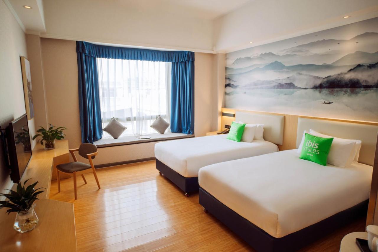 Ibis Styles Guangzhou Panyu Shiqiao Hotel Exterior photo