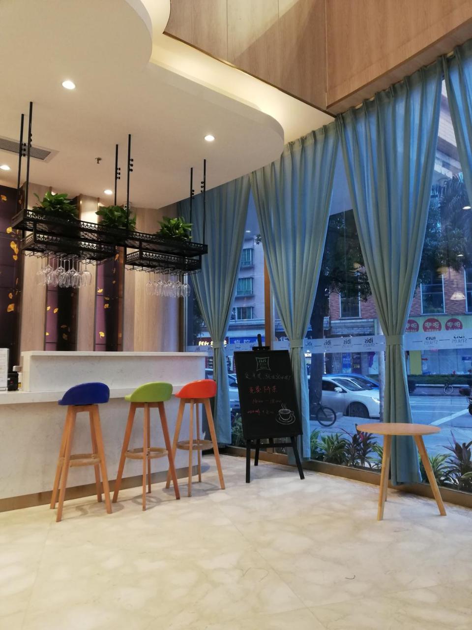 Ibis Styles Guangzhou Panyu Shiqiao Hotel Exterior photo