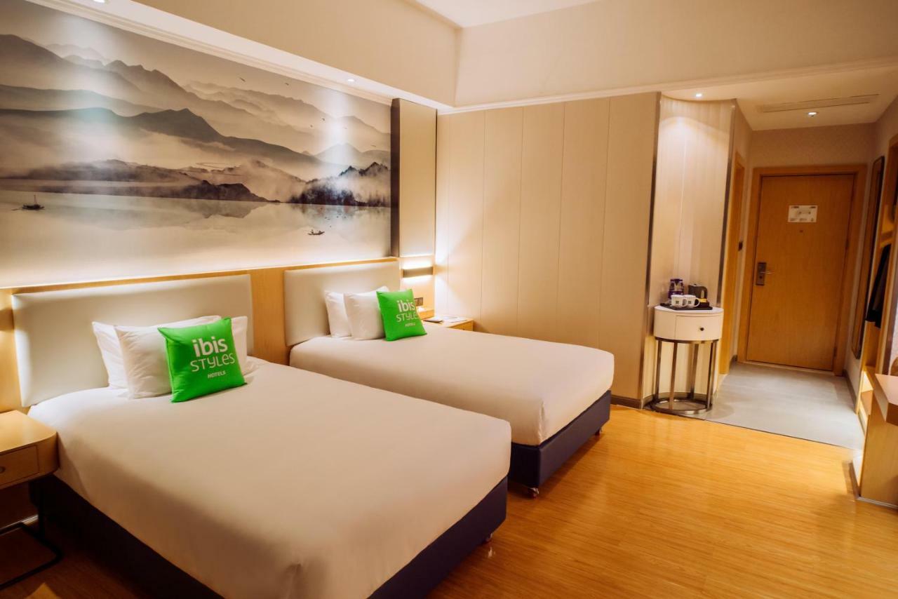 Ibis Styles Guangzhou Panyu Shiqiao Hotel Exterior photo