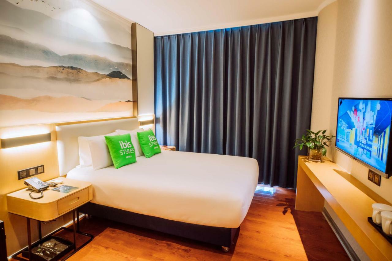Ibis Styles Guangzhou Panyu Shiqiao Hotel Exterior photo